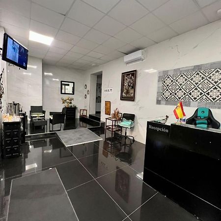 Hostal Milan Аликанте Экстерьер фото Reception area of the Embassy of Spain in Tirana