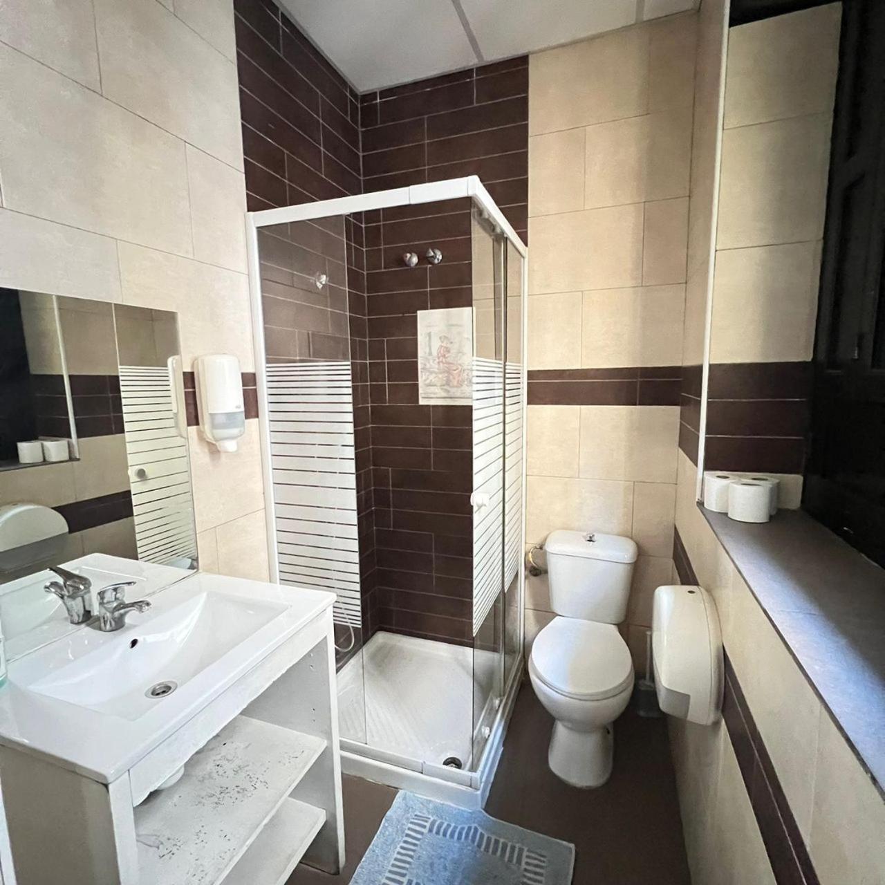 Hostal Milan Аликанте Экстерьер фото